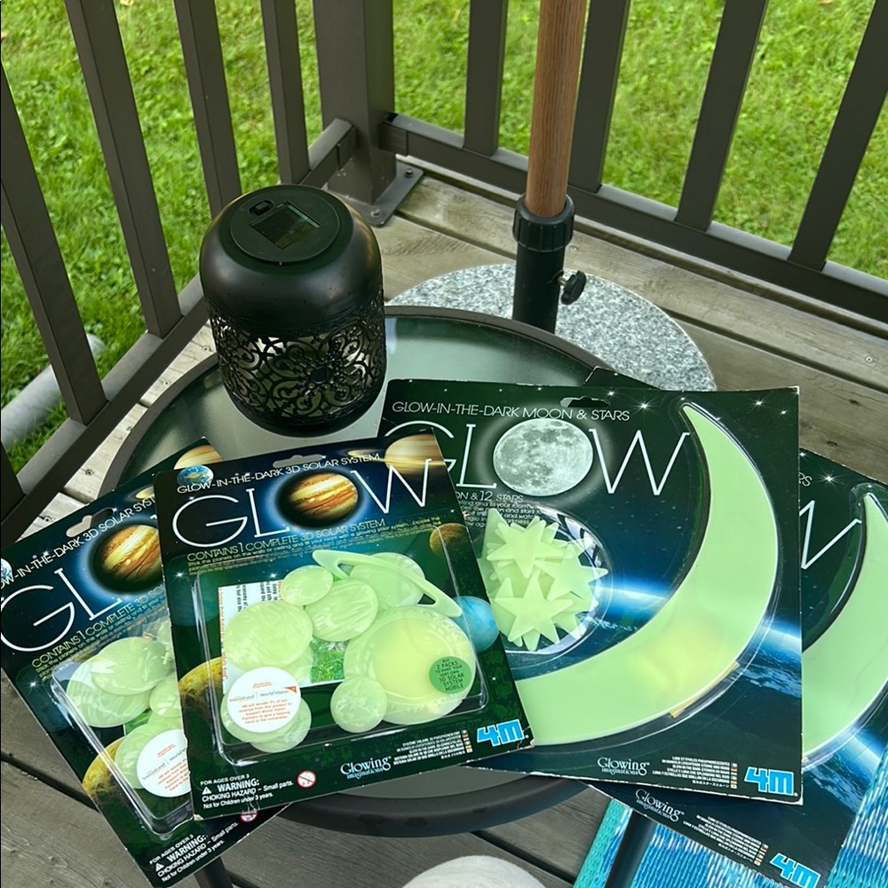 Glow-in-the-Dark Moon and Stars Lot!